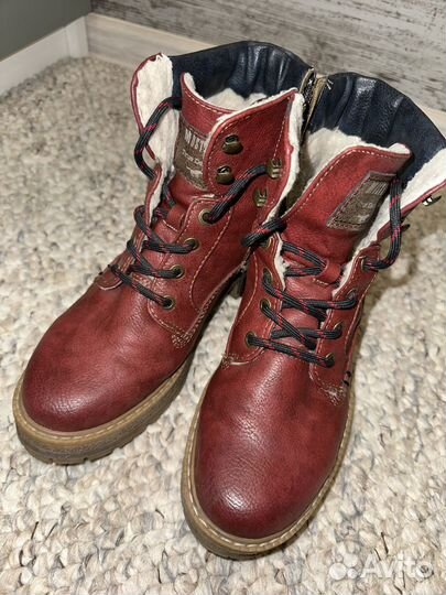 Ботинки боты зимние mustang 37