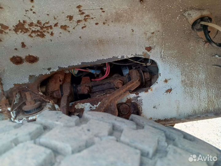 LADA 4x4 (Нива) 1.7 МТ, 2002, 140 000 км