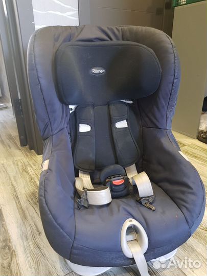 Автомобильное кресло