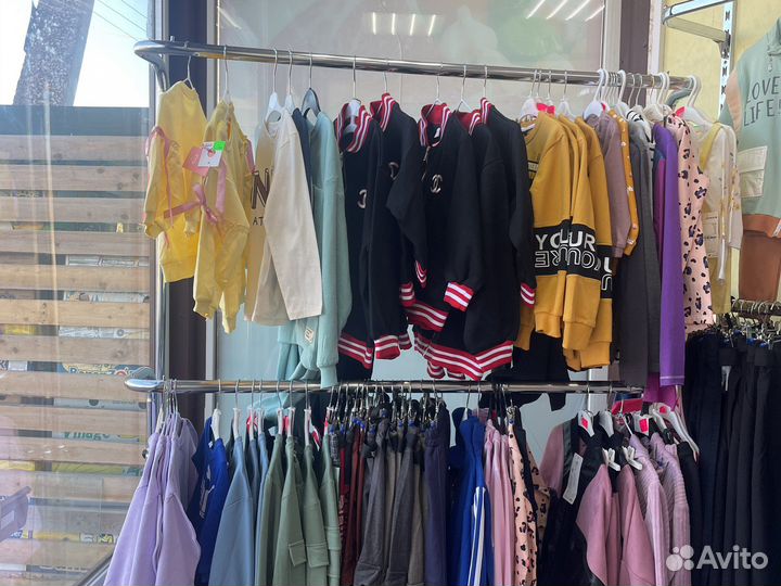 Стойки вешало для одежды