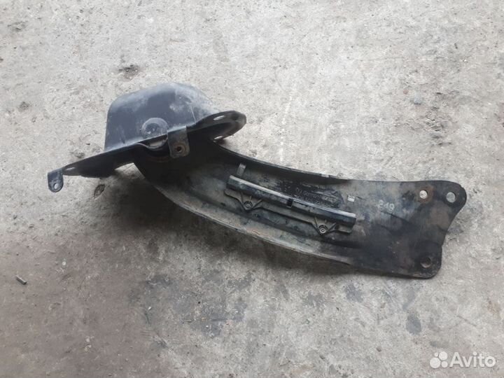 Рычаг задний продольный правый Volkswagen Passat