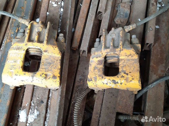 Ford Focus 1 суппорт передний