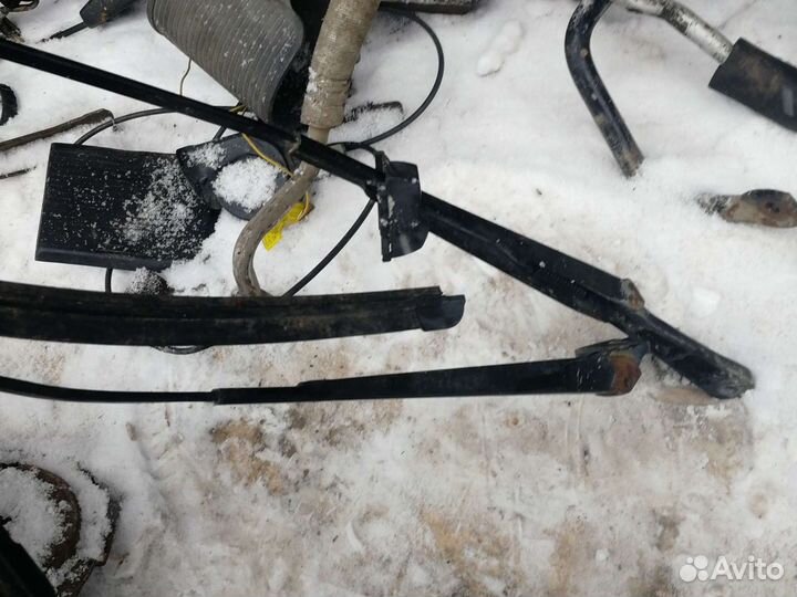 Поводок стеклоочистителя левый правый шкода фабия