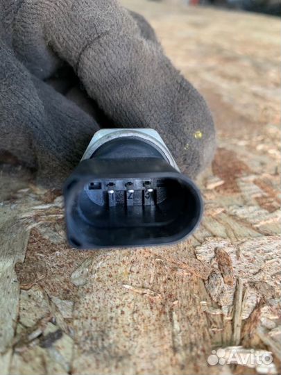 Датчик давления кондиционера Audi A4 B8 2.0 CDN