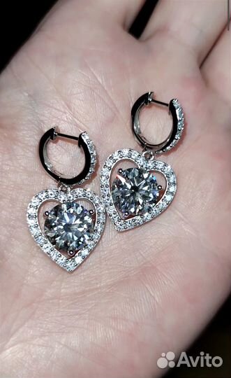 Серьги сердце и подвеска с муассанитами 5 ct