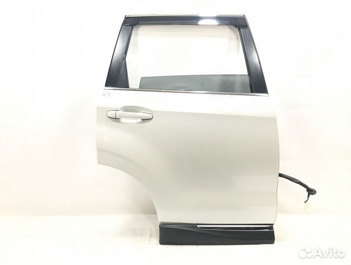 Дверь правая задняя Subaru Forester SJ