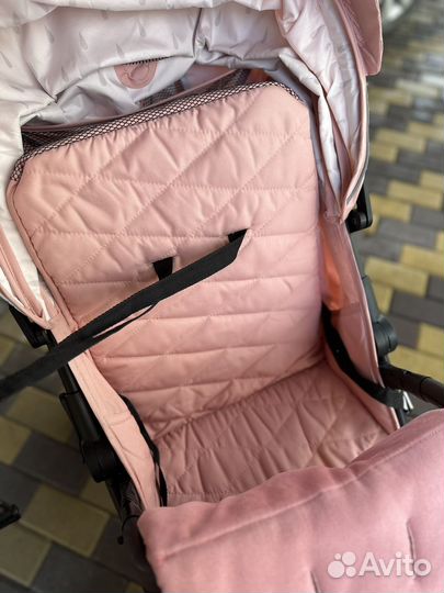 Коляска детская прогулочная