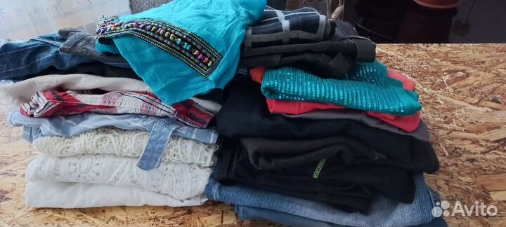 Женская одежда-шорты, юбки, майки,туники и тд