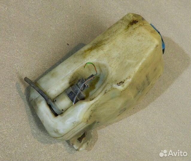 Бачок омывателя VW Polo 3