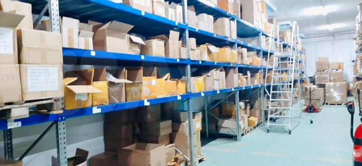 Склад у ТТК с отоплением и стеллажами