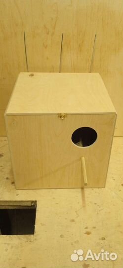 Гнездо для попугаев