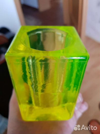 Урановое стекло. Ваза, емкость. Чехия