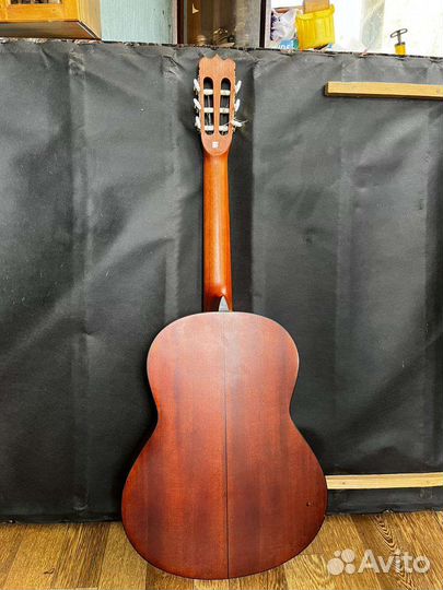 Гитара шестиструнная