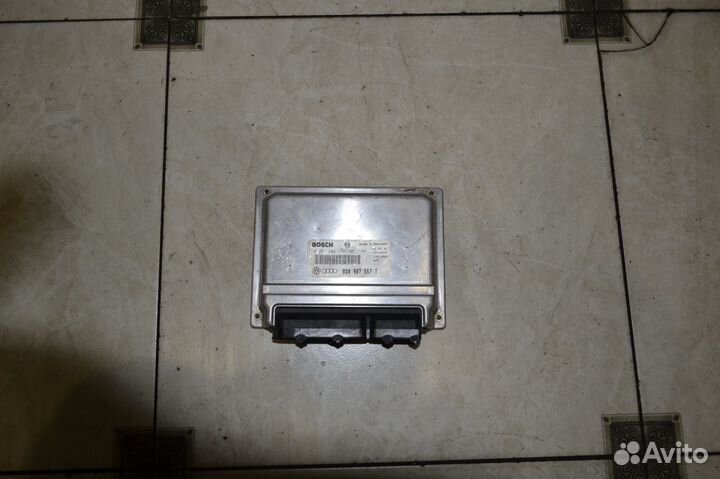 Блок управления двигателем (эбу) Volkswagen Passat