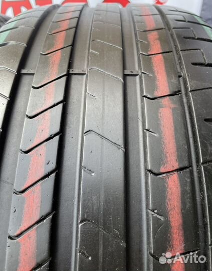 Pirelli P Zero PZ4 245/45 R19 102Y