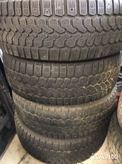 Yokohama Ice Guard Black IG20 235/65 R17