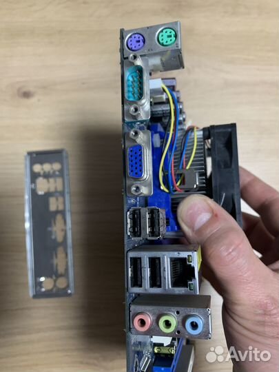 Материнская плата N68C-S UCC с процессором