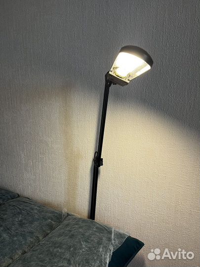 Лампа настольная