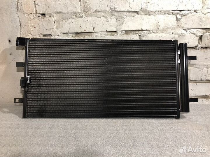 Радиатор кондиционера Audi Q5 8R A4 B8 A5 8T A6 C7