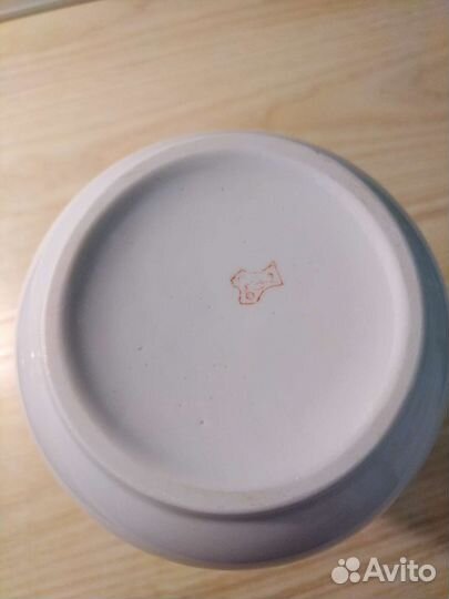 Кувшин фарфоровый