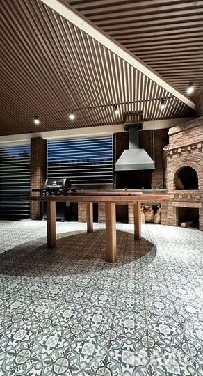 Стол из дерева