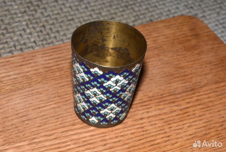 Серебряный стакан