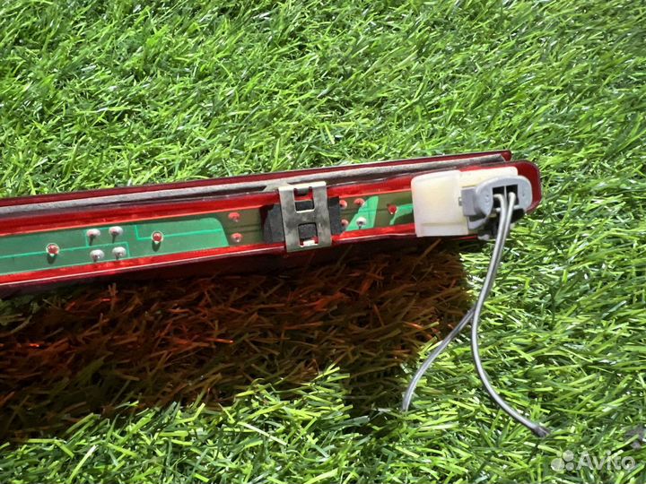 Фонарь задний (стоп сигнал) Renault Scenic 2