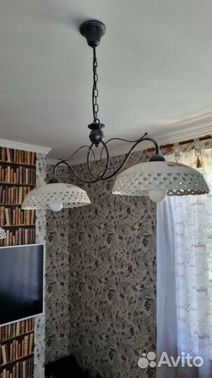 Люстры и 2 бра