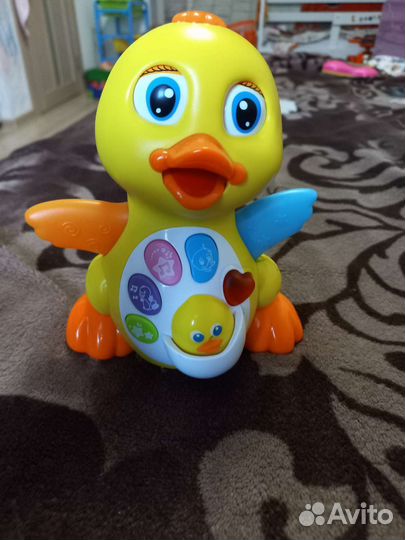 Развивающие игрушки уточка Музыкальная