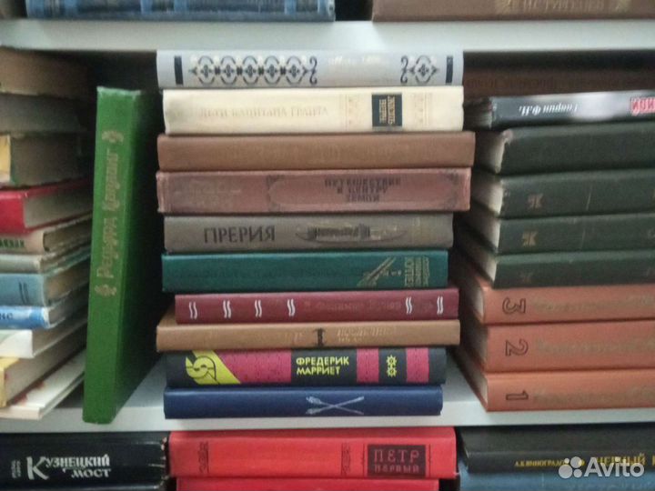 Книги, исторический роман, приключения, фантастика