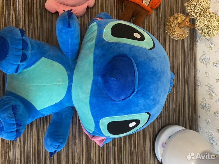 Мягкие игрушки:стич,осминожка,мишка