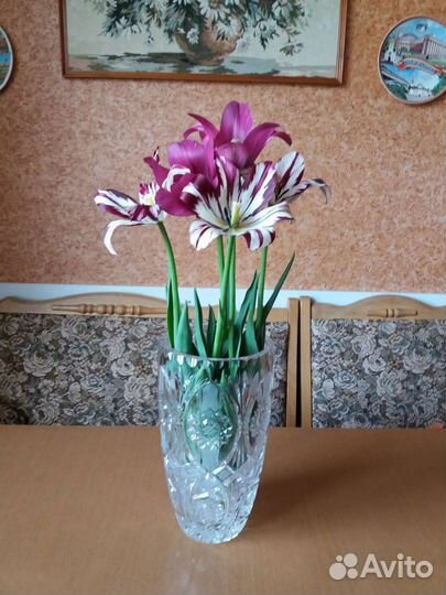 Хрустальная ваза для цветов