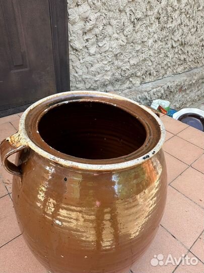 Глиняный горшок