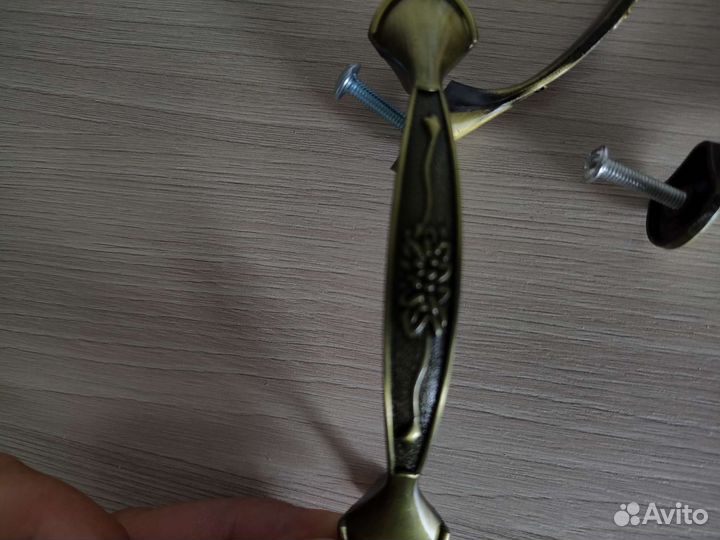 Мебельные ручки