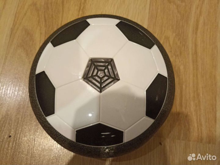 Футбольный мяч на батарейках