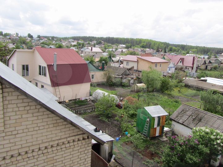 Дом 260 м² на участке 5,5 сот.