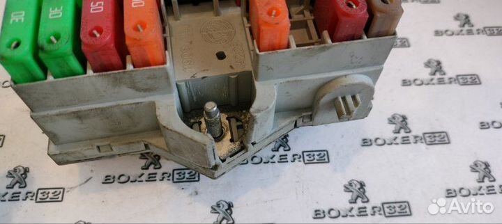 Блок предохранителей под капот Fiat Ducato 244