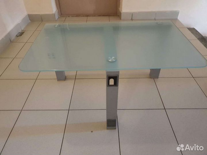 Стол для тв