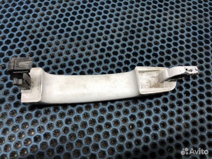 Ручка двери наружная задняя левая L Ford Focus