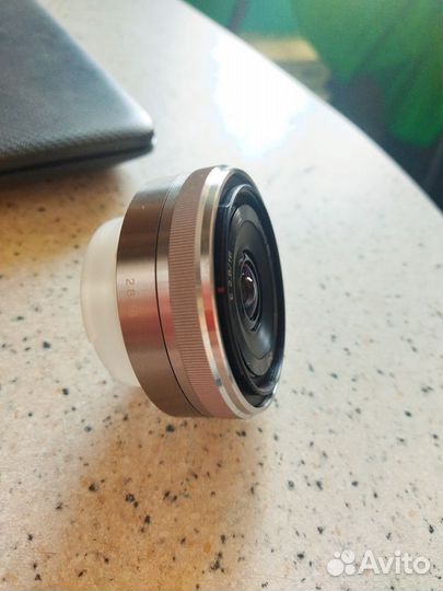 Объектив SEL16F28