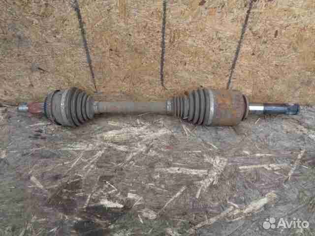 Полуось задняя левая Land Rover Discovery 3 LA