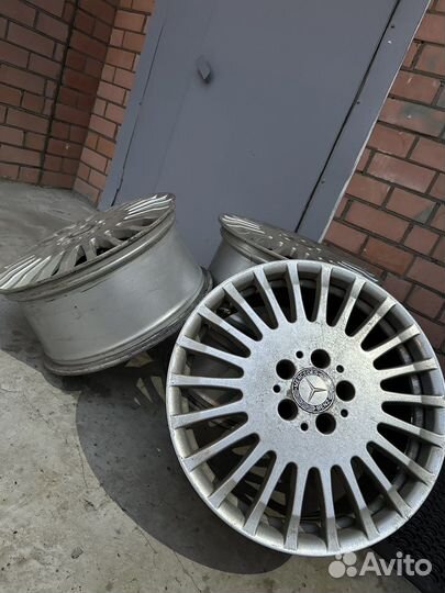 Диски на mercedes r18