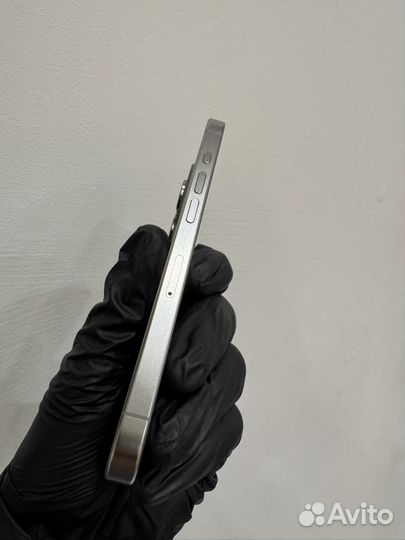 iPhone 15 Pro, 128 ГБ