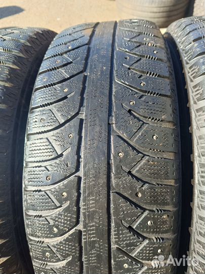 Bridgestone Ice Cruiser 7000 235/65 R17