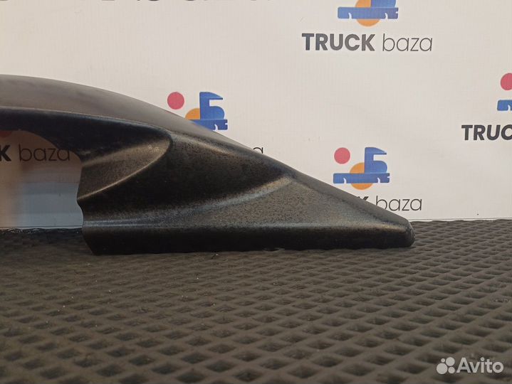 203900520 Накладка зеркала правая