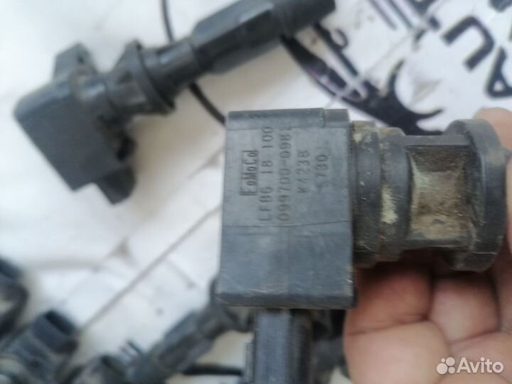 Катушка зажигания mazda 2,0 1.8