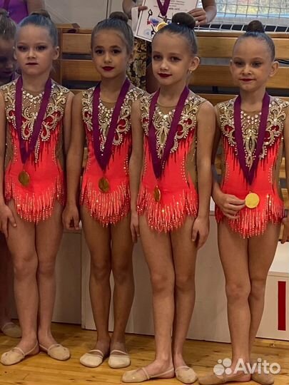 Групповые купальники 6 штук