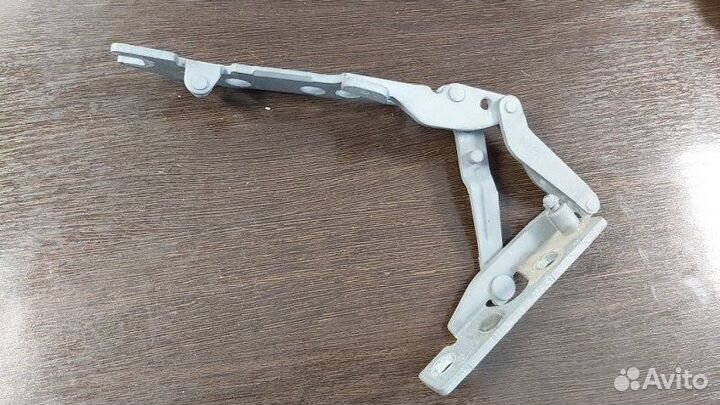 Петля капота Bmw 520I E39 M52 1996