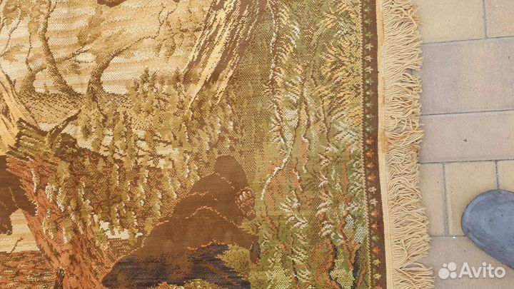 Гобелен мишки в лесу