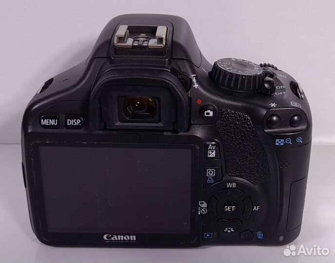 Canon EOS 550D EF-S 18-55mm f/3.5-5.6 IS Kit